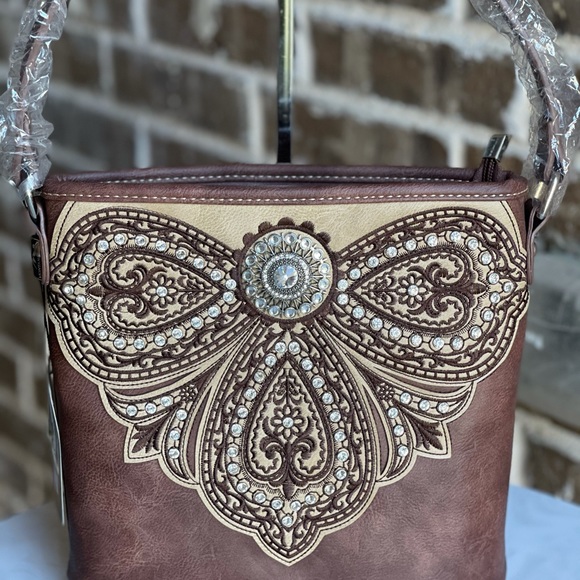 Montana West Bling Butterfly Crossbody NWT - Picture 2 of 5